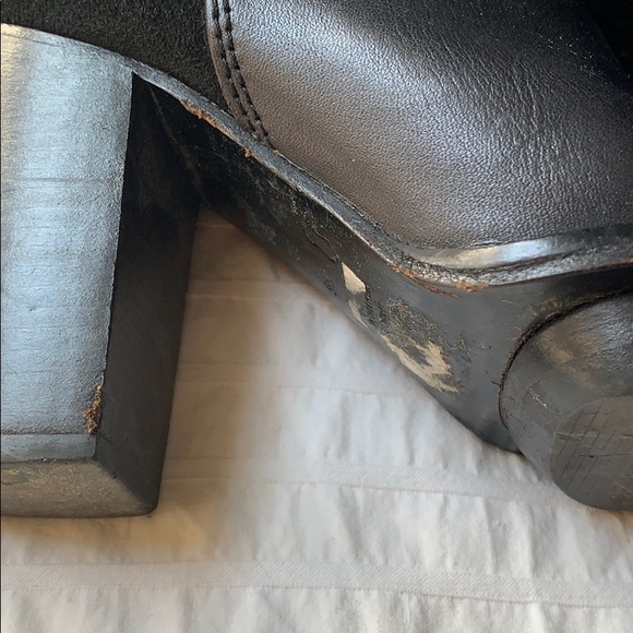 Topshop Black Leather Booties ~ size 6 - Picture 8 of 9